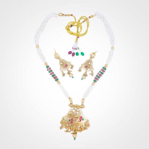 Aarohi Necklace